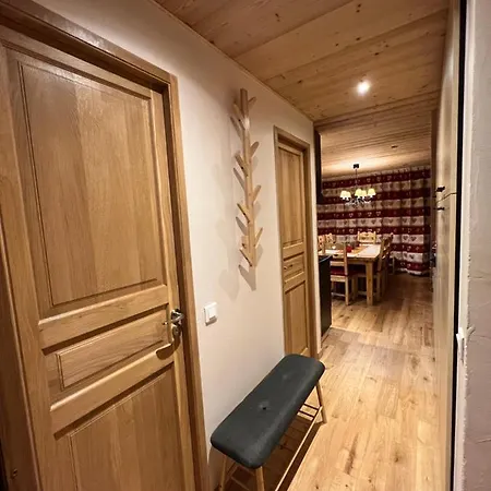 Les Logis De *